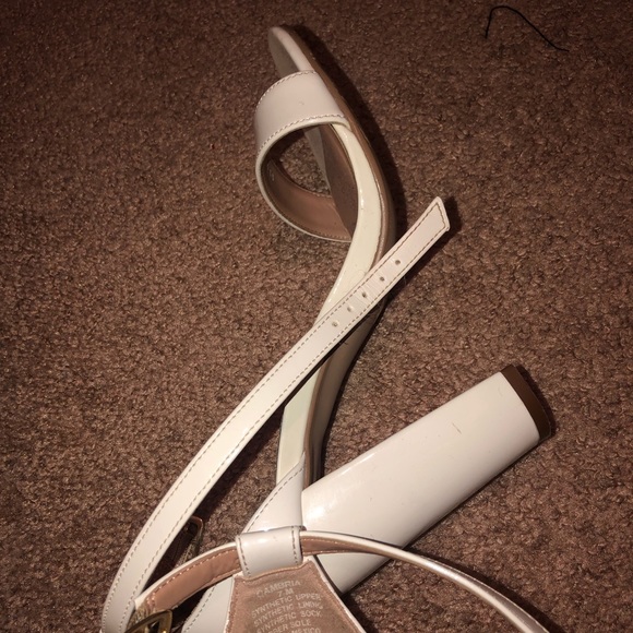 Steve Madden block white shoes size 7 - Picture 7 of 7